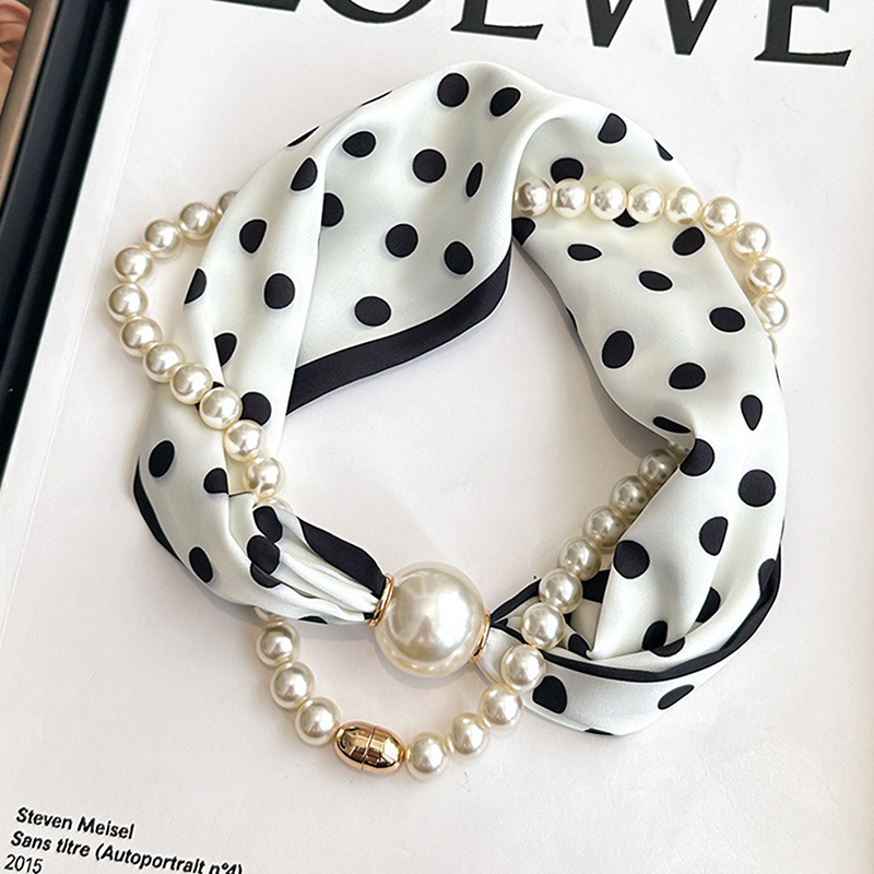 ผ้าพันคอผ้าซาตินพร้อมหัวเข็มขั - Pearl Trim Chain บทวิจารณ์และราคา