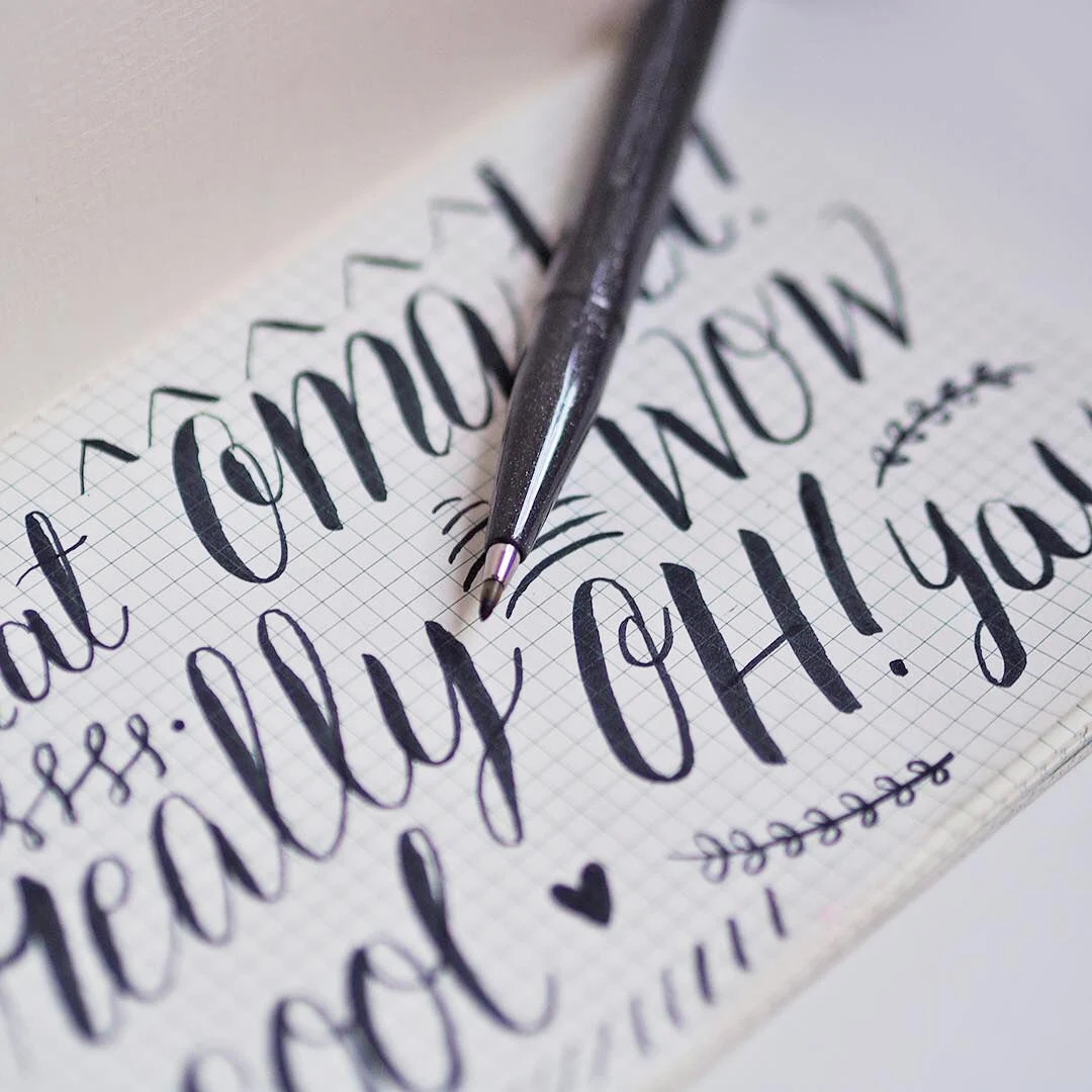 ชุดปากกาพู่กันสัมผัส Pentel ญี - Pentel Pen Sign Pen บทวิจารณ์และราคา